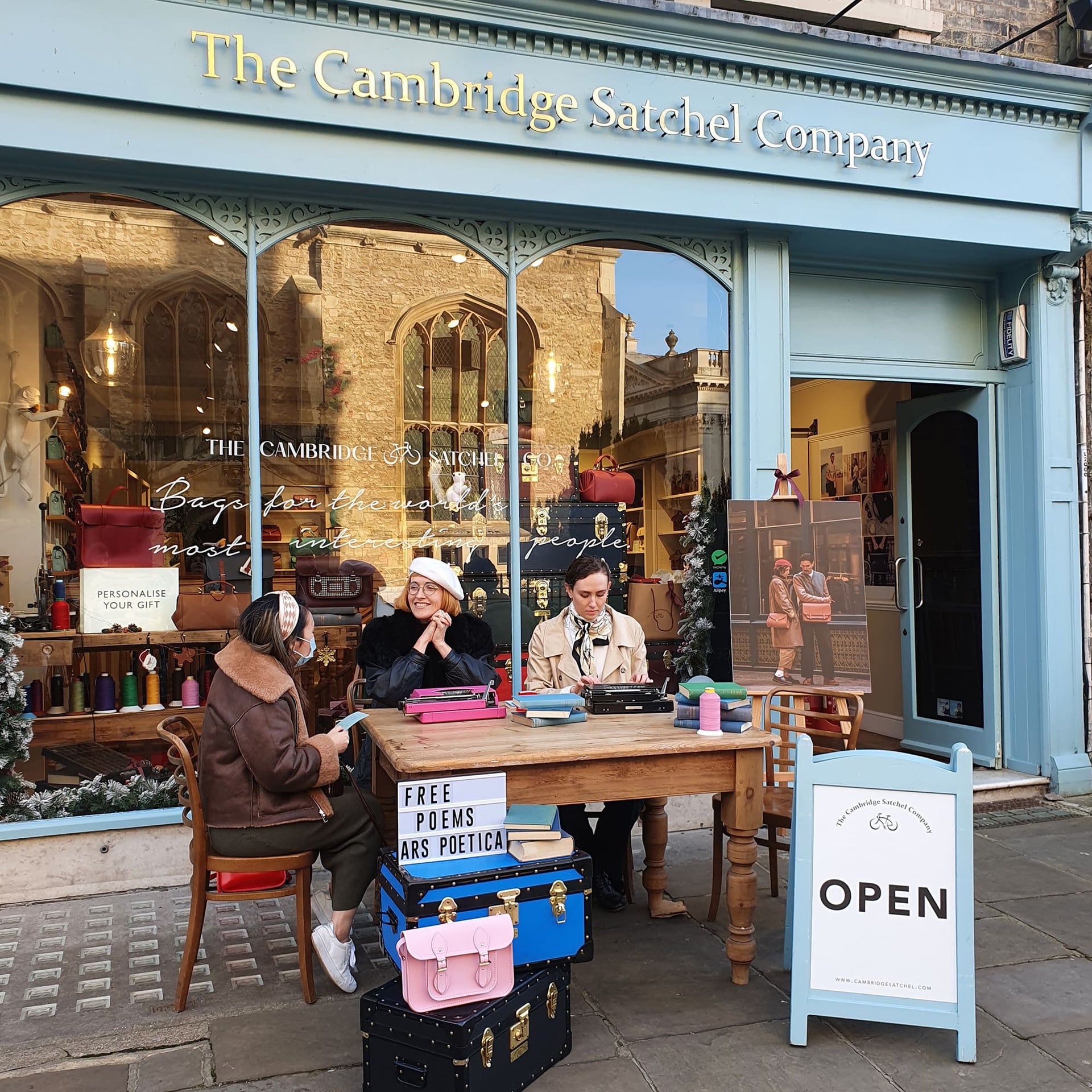 In Conversation with Ars Poetica Founder, Lisa Ann Markuson - The Cambridge Satchel Company EU Store