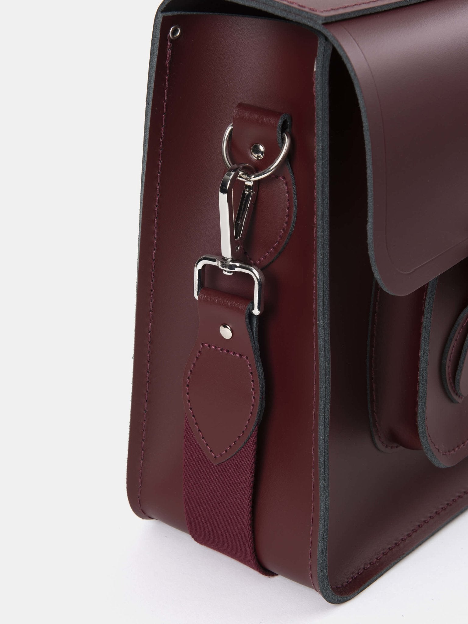 The 16.5 Inch Batchel - Oxblood with Webbing Strap - The Cambridge Satchel Co.